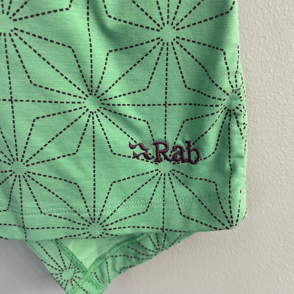Rab Trance Tank Green Purple Geometric Womens Size 10 Athleisure Workout Preppy - Picture 3 of 10